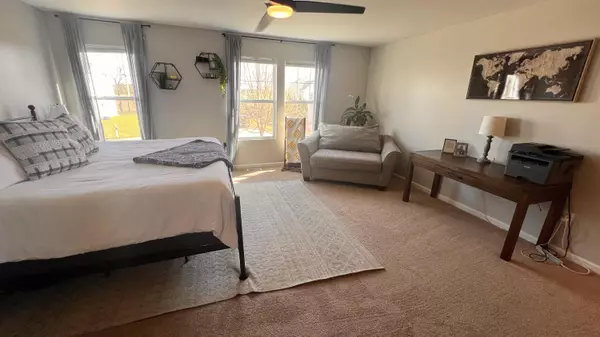 1234 Odell Farm Lane, Vicksburg, MI 49097