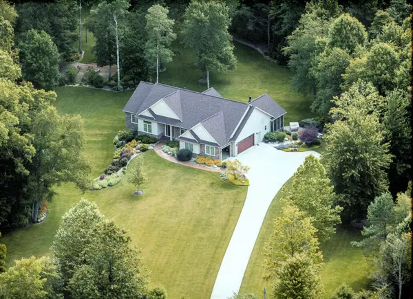 Paw Paw, MI 49079,41013 M 40
