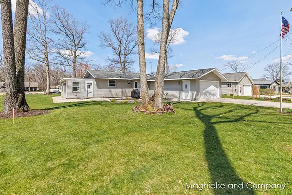 Howard City, MI 49329,8201 Indian Shores Drive