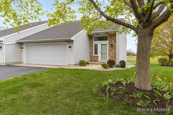 1185 Fairfield Drive, Hudsonville, MI 49426