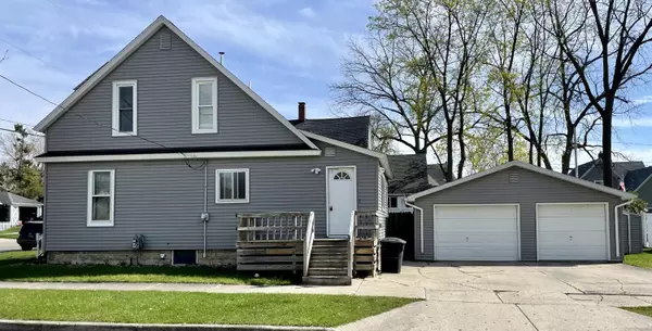 23 N Stewart Avenue, Fremont, MI 49412