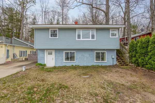 19632 E Chippewa Drive, Chippewa Lake, MI 49320