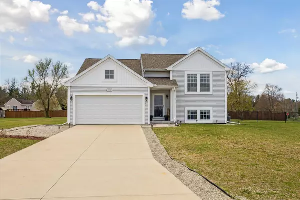 Greenville, MI 48838,11157 Meadow Wood Circle