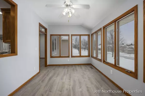 Hudsonville, MI 49426,4616 Canterbury Drive #32