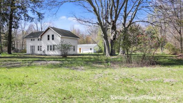 6421 134th Ave Avenue, Saugatuck, MI 49453