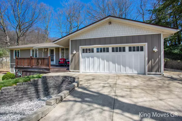 West Olive, MI 49460,9436 Lakeview Court