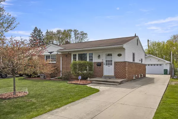 6261 Deering Street, Garden City, MI 48135