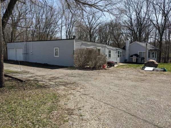 2959 S Michigan Road, Eaton Rapids, MI 48827