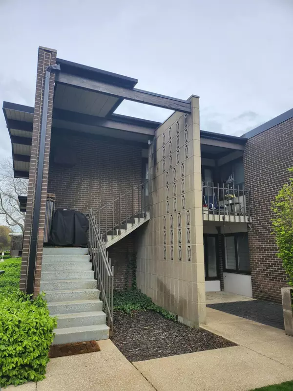 808 S Beacon Boulevard #42, Grand Haven, MI 49417