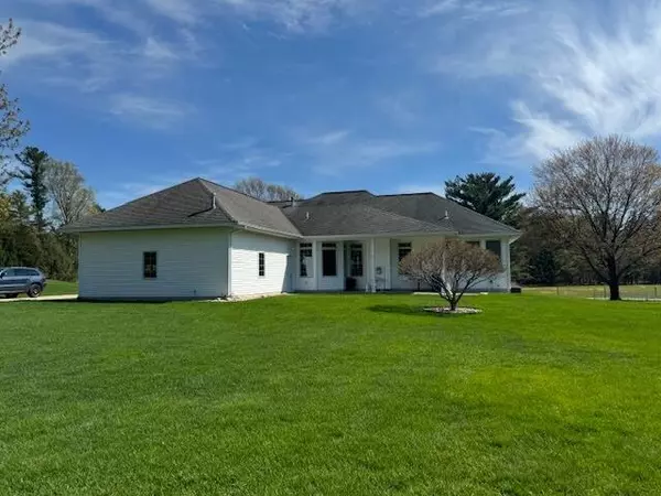 Spring Lake, MI 49456,17852 Dogwood Drive