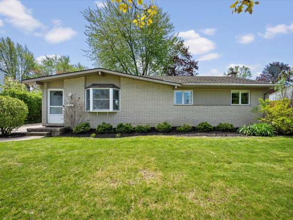 264 Nichols Drive, Saline, MI 48176