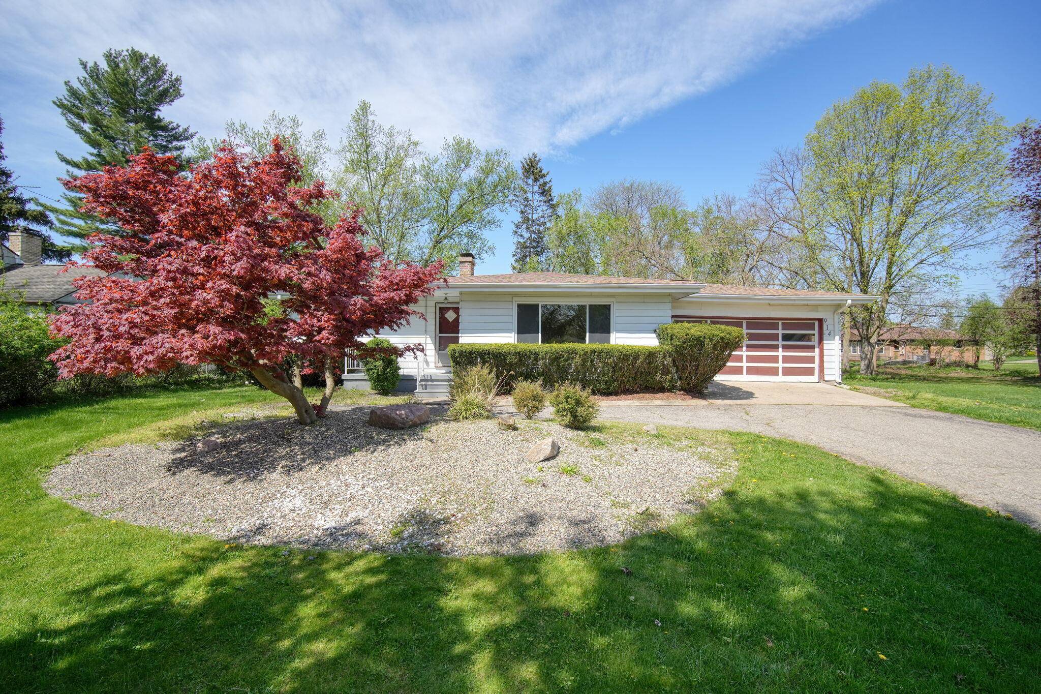 914 Woodbine Boulevard, Jackson, MI 49203