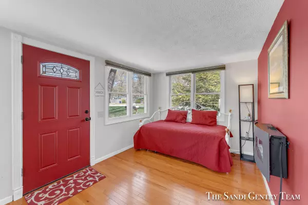 Spring Lake, MI 49456,15802 Beach Drive