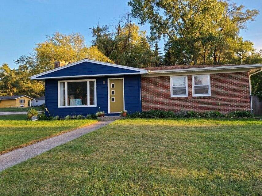 1302 Ravanna SE Street, Grand Rapids, MI 49508