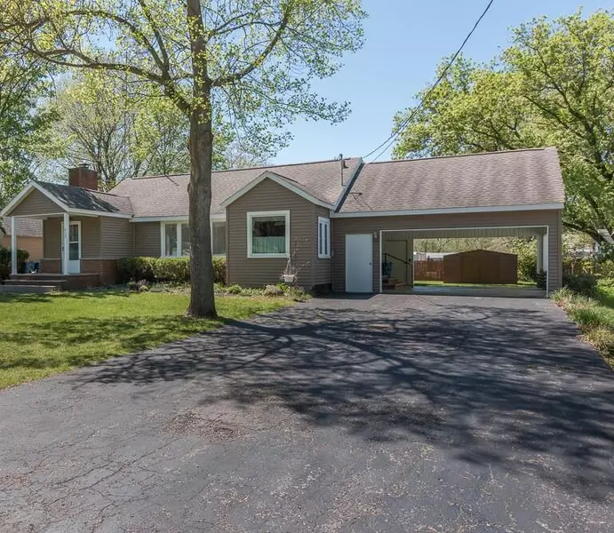 415 Douglas Drive, Decatur, MI 49045