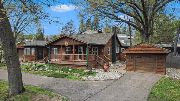 2640 Loon Lake Road, Wixom, MI 48393