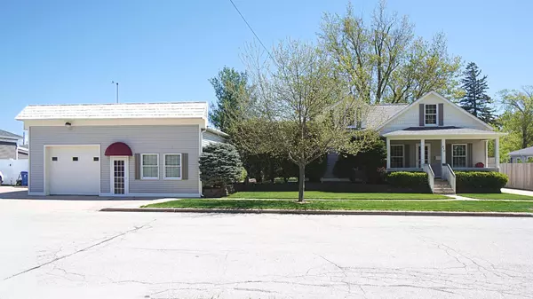 210 S Jackson Street, Spring Lake, MI 49456