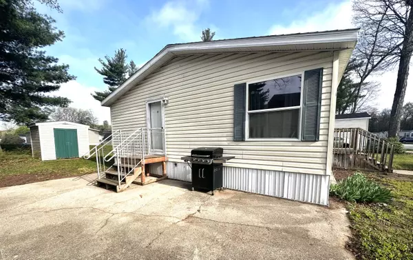 Grand Haven, MI 49417,13259 Pinewood Drive