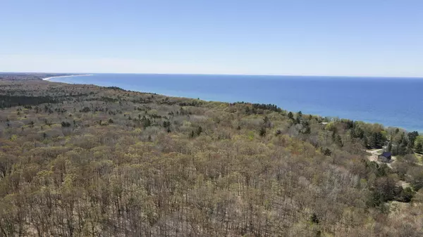 Manistee, MI 49660,4395 Windward Forest Trail