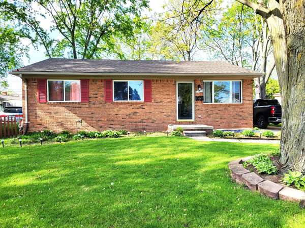 32674 Florence Street, Garden City, MI 48135