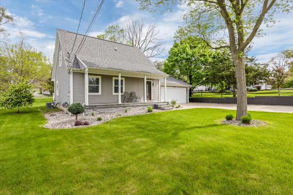 7365 Ore Lake Road, Brighton, MI 48116