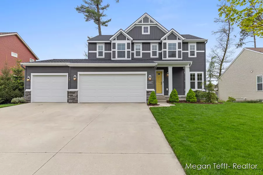 16915 Arbor Way Drive, Nunica, MI 49448