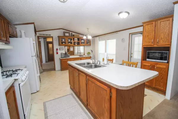 Three Rivers, MI 49093,1208 Shiawassee River Road #4