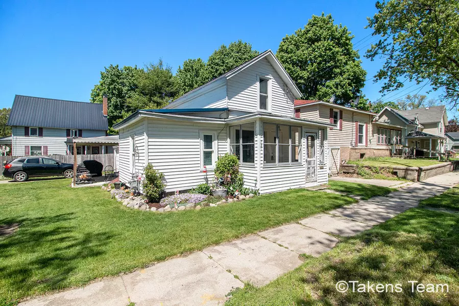 721 S Pearl Street, Belding, MI 48809