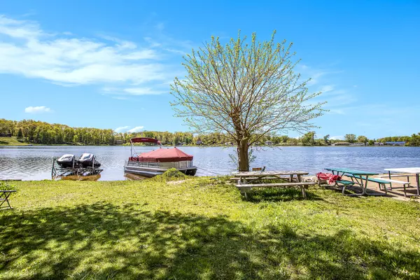 Paw Paw, MI 49079,36840 Hillside Drive
