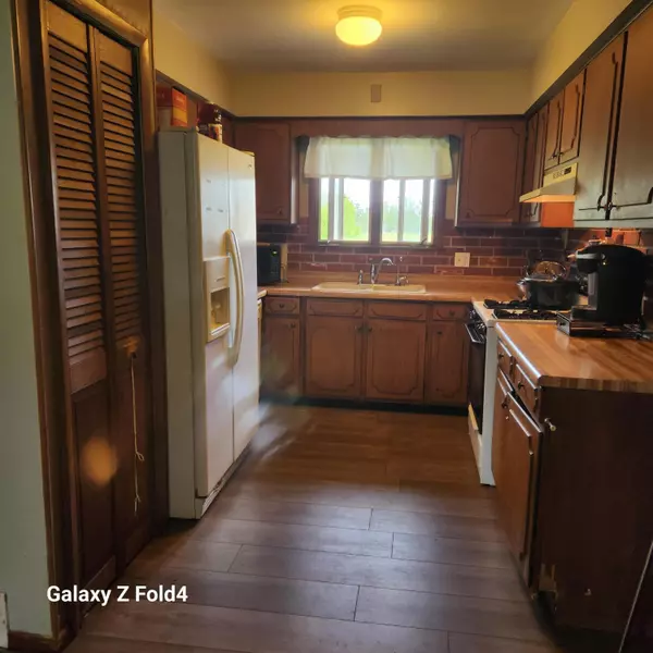 Armada, MI 48005,22900 Armada Center Road