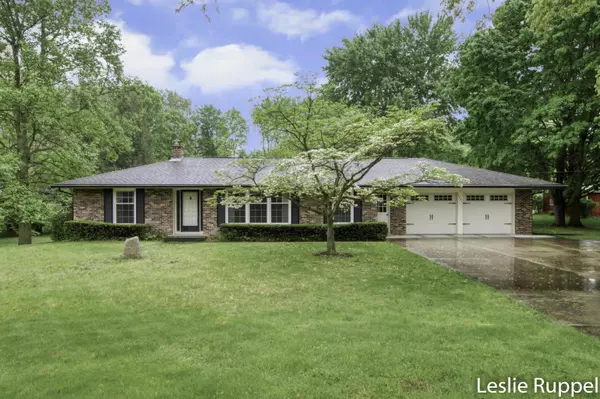 2551 W A B Avenue, Plainwell, MI 49080