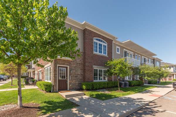 5533 Arbor Chase Drive, Ann Arbor, MI 48103