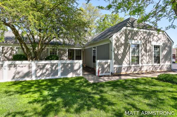 2299 Whisper Cove SE Drive, Kentwood, MI 49508