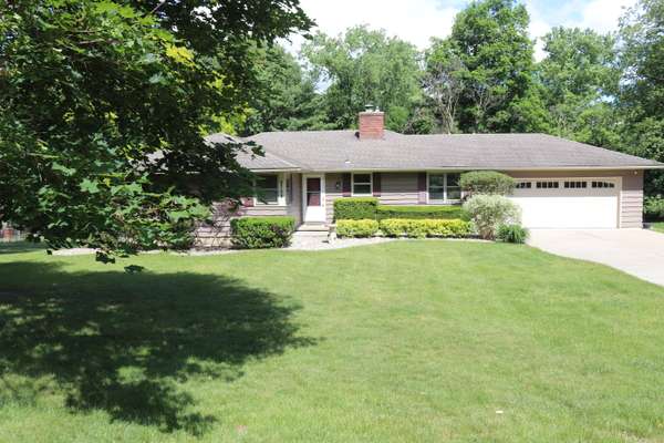 8708 N 36th Street, Richland, MI 49083