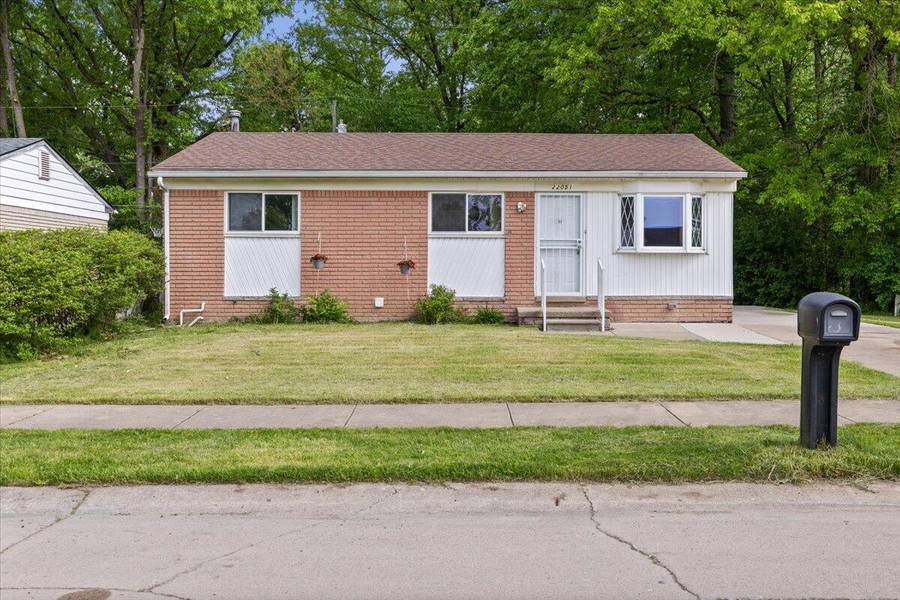 22051 Laurel Street, Clinton Twp, MI 48035