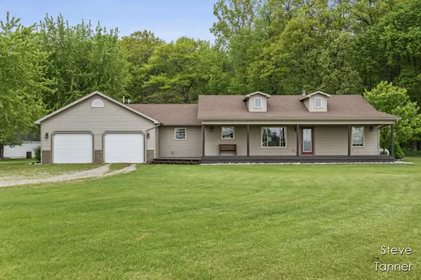 5272 Clifford NW Court, Stanton, MI 48888