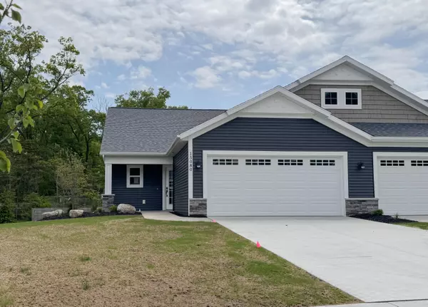 15080 Kingfisher Way, Grand Haven, MI 49417