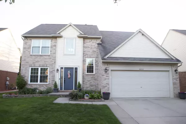 38279 Brook Drive,  Sterling Heights,  MI 48312