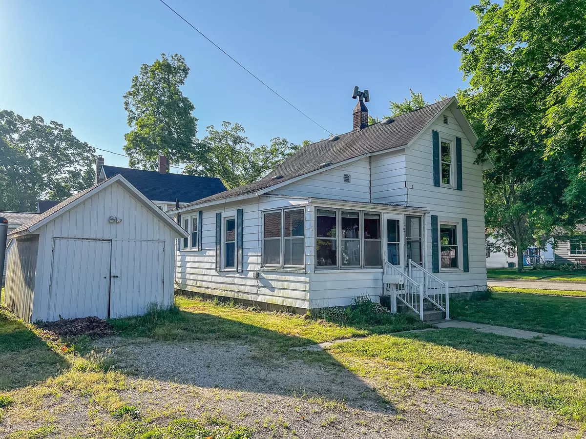 Dowagiac, MI 49047,307 Henry Street