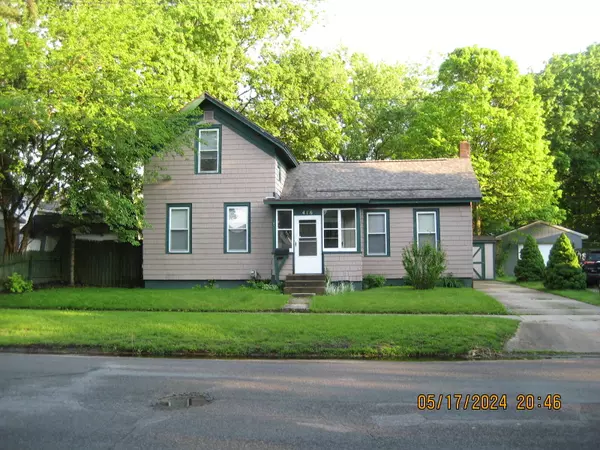 416 W Grand Street, Hastings, MI 49058