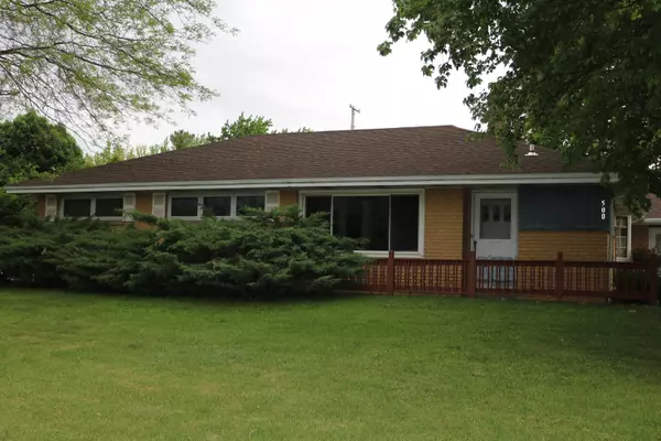 Edmore, MI 48829,500 W Main st Street