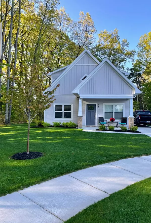 1828 Robinson Street, Grand Haven, MI 49417