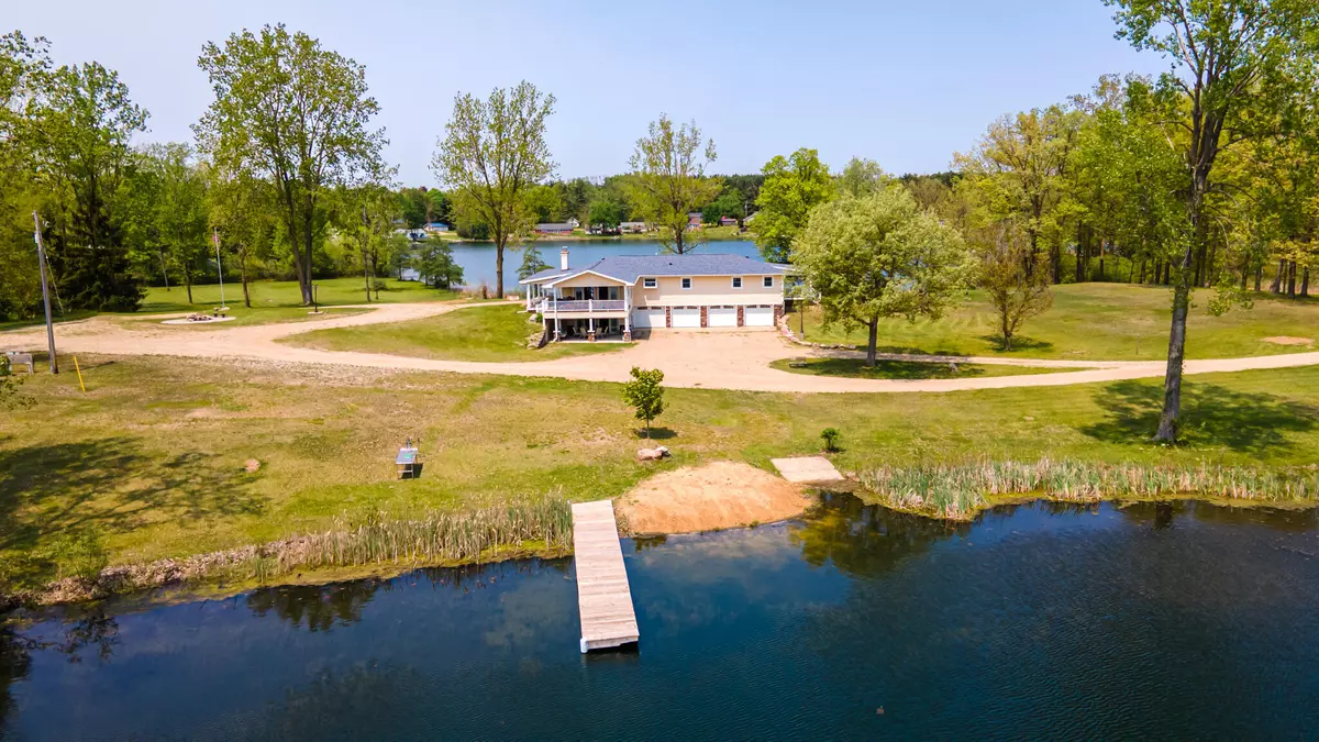 Reading, MI 49274,5720 Ridge Drive