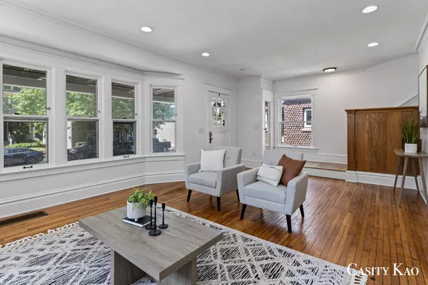 218 Diamond SE Avenue Grand Rapids, MI 49506