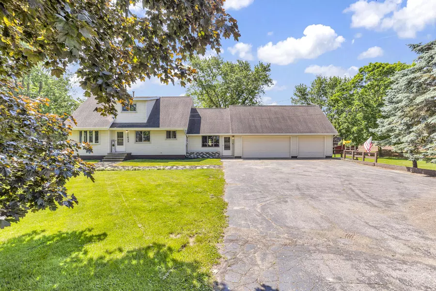 11633 King Road, Concord, MI 49237