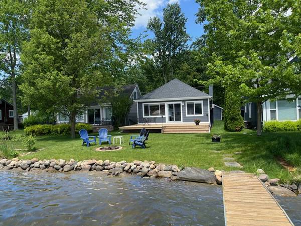 1150 Sarah, Pinckney, MI 48169