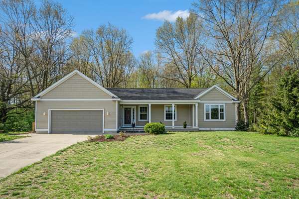 2228 141st Avenue, Dorr, MI 49323