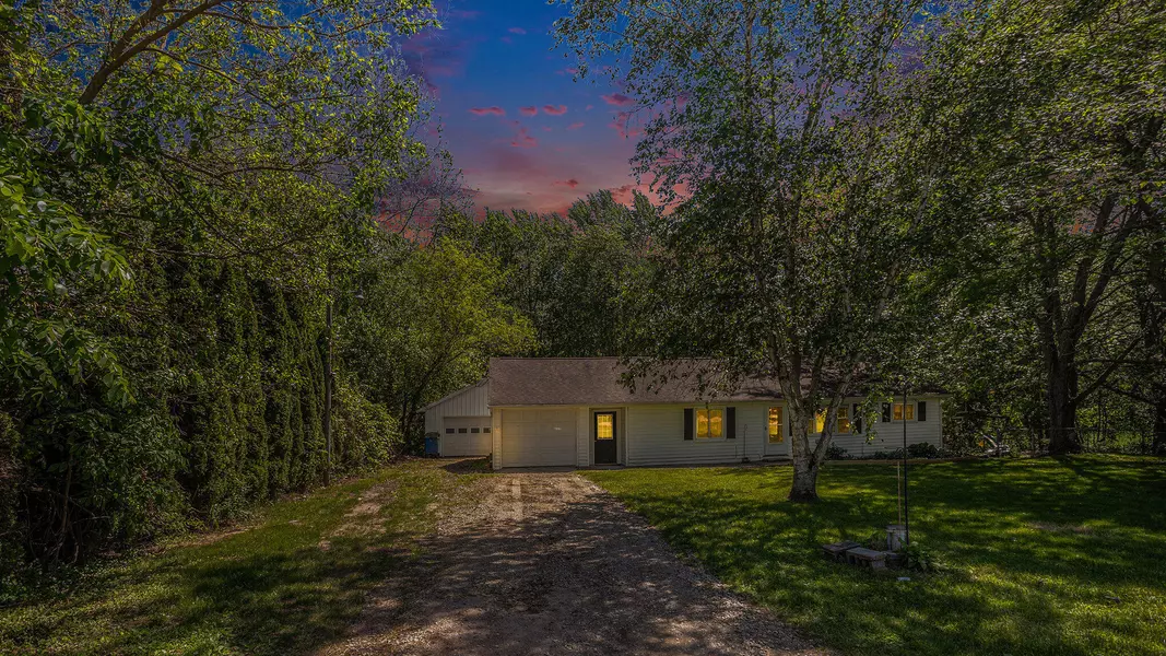 12082 M-60 E, Burlington, MI 49029