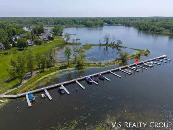 Spring Lake, MI 49456,18089 Hammond Bay Drive