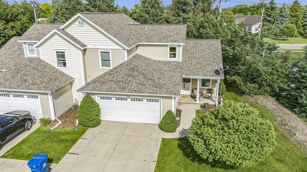 2066 Conservation Trail, Lowell, MI 49331